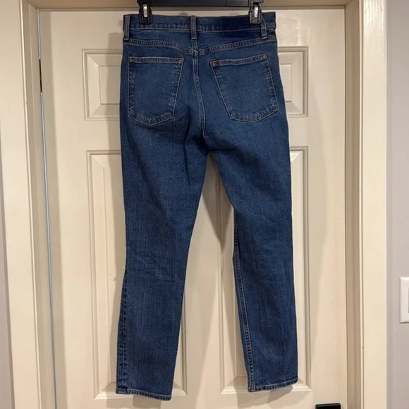 Abercrombie & Fitch Dark Wash Distressed The Skinny High Rise Jeans - Picture 5 of 6